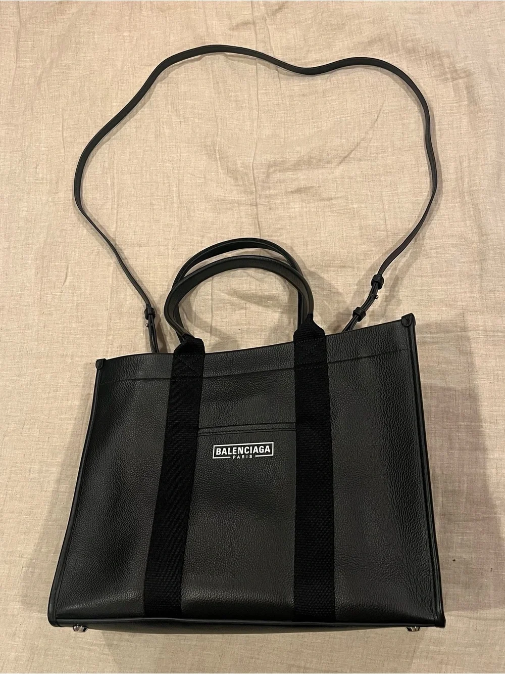 $2290 Balenciaga 2-Way Paris Logo Leather Weekend Tote Bag